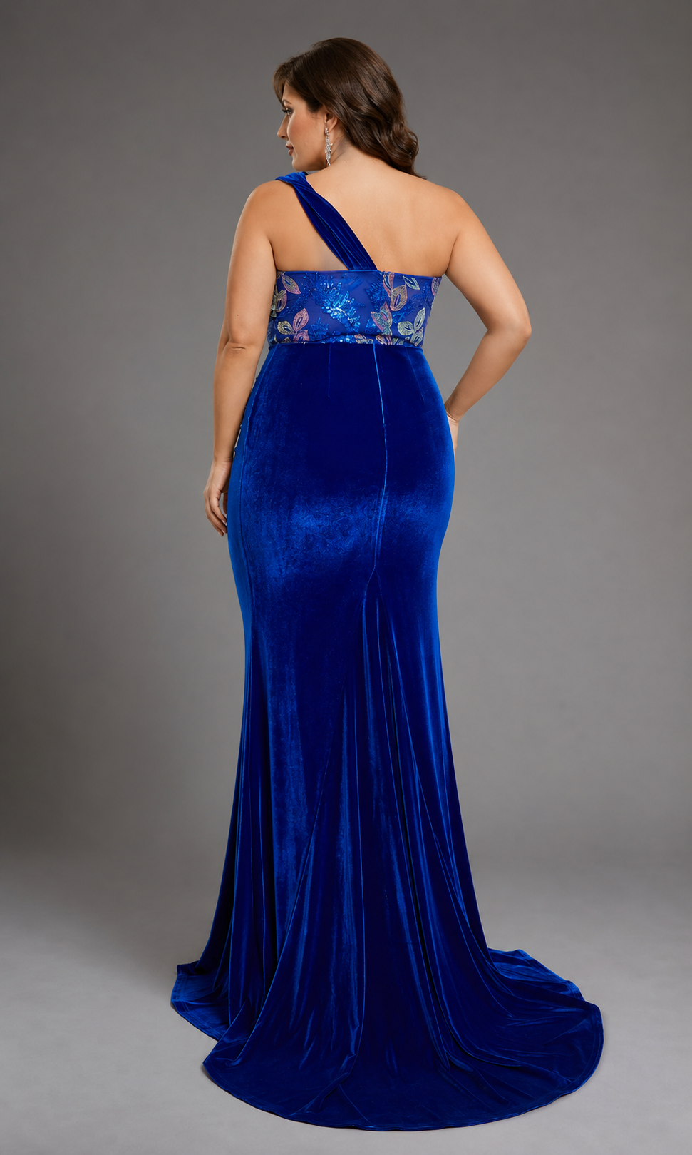 ZARINA | Royal Blue Velvet One-Shoulder Plus-Size Evening Gown