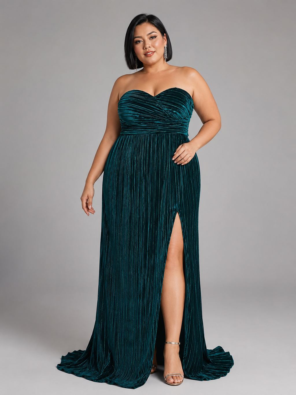 SERENNA | Plus-Size Emerald Strapless Pleated Velvet Evening Gown