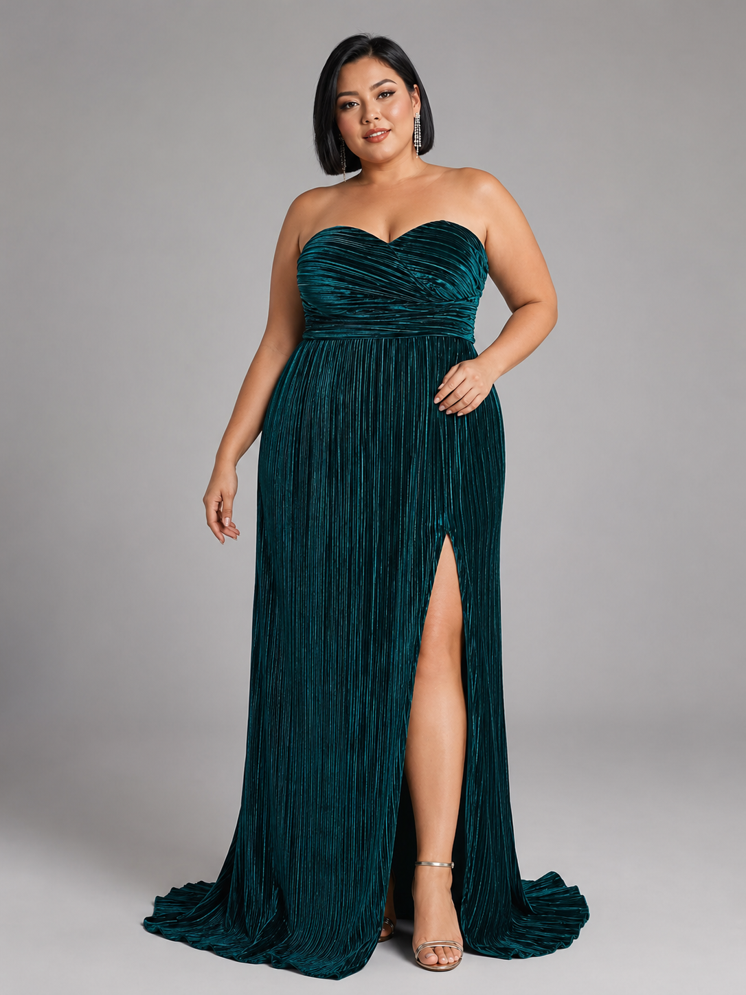 SERENNA | Plus-Size Emerald Strapless Pleated Velvet Evening Gown