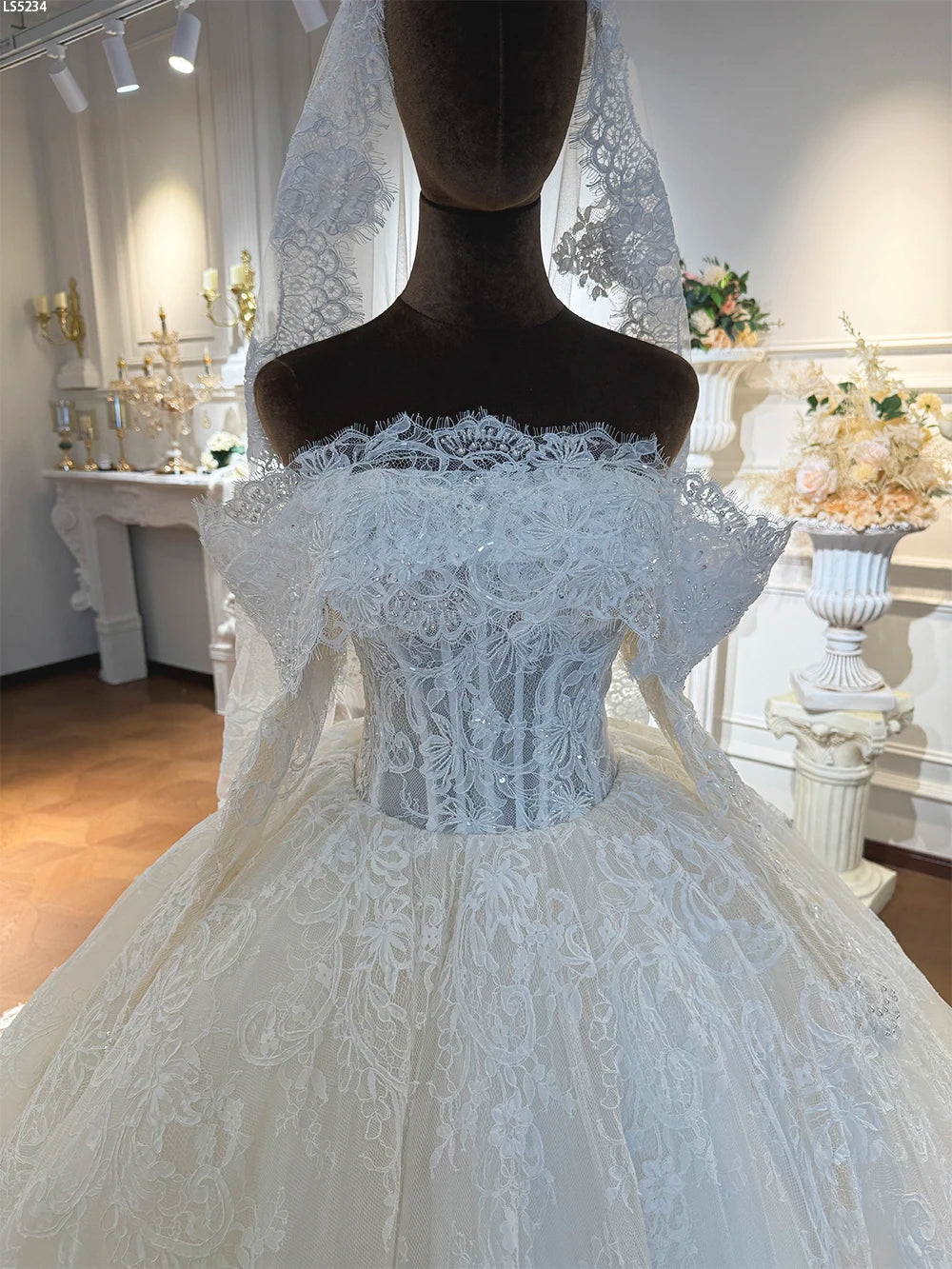 French Lace Ball Gown Wedding Dress With Detachable Straps and Sleeves